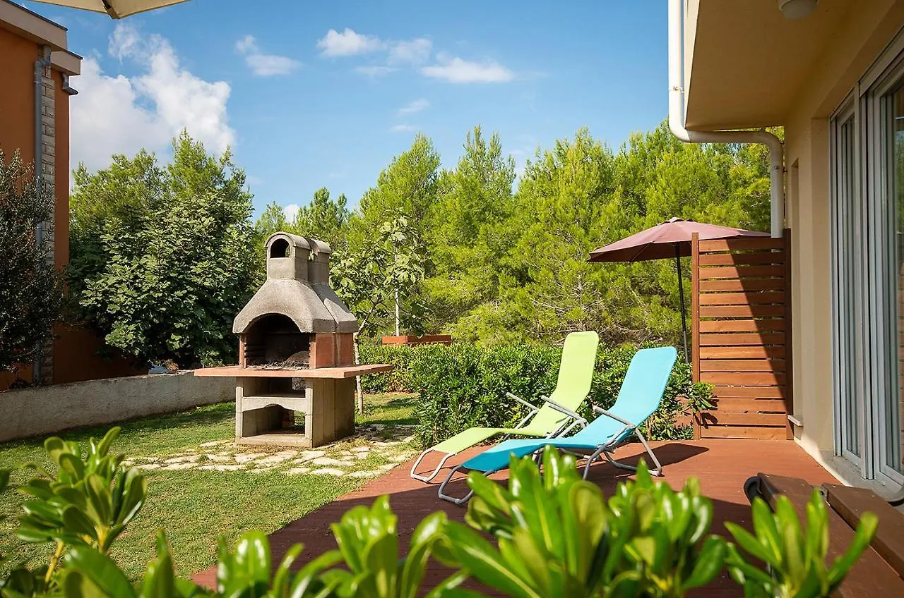 Giotto Holiday Houses Vrsi Croacia